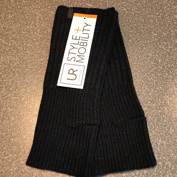 Black and blue fingerless gloves - Picture 1 of 2